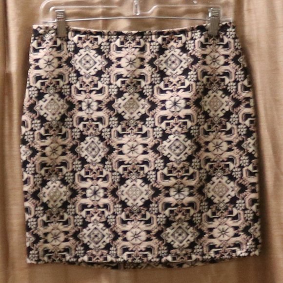 Xhilaration Dresses & Skirts - Xhilaration Black, Cream, Pink Mini Skirt #324
